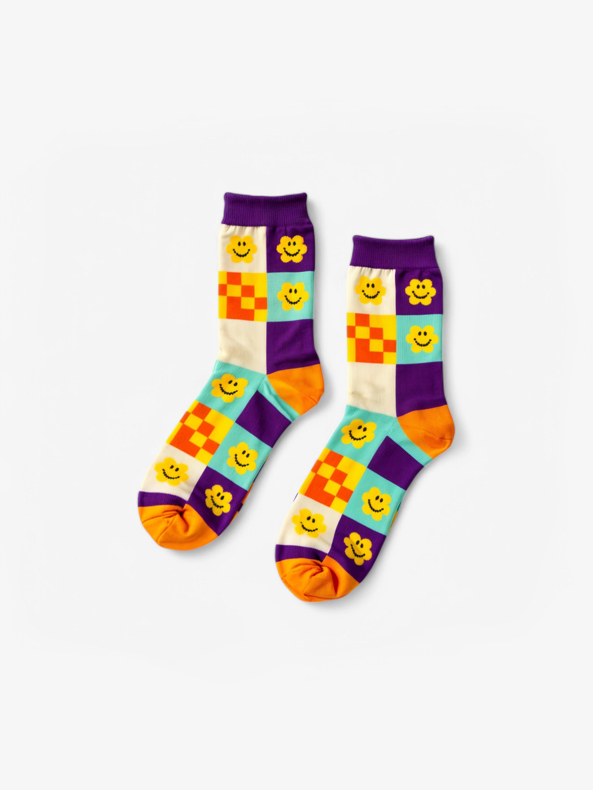 Calcetines con cara sonriente de tablero de ajedrez-1