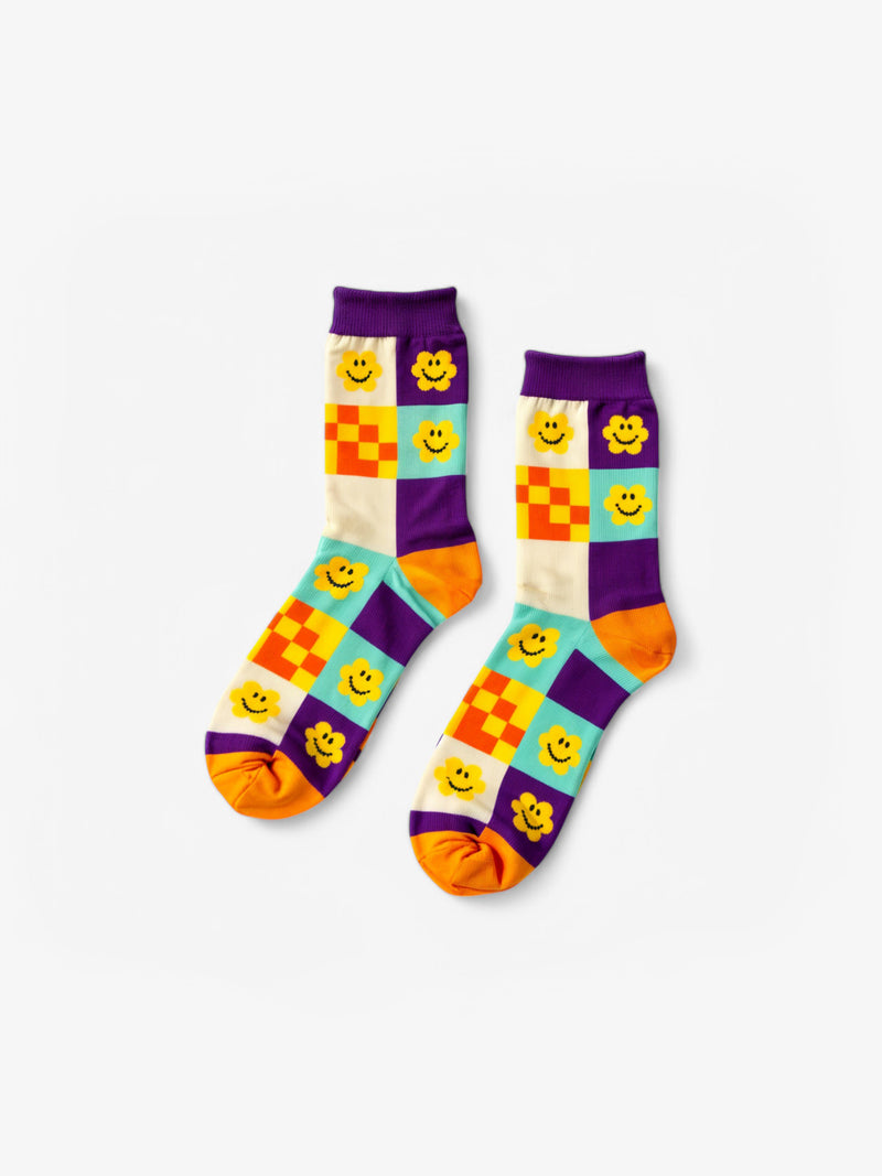 Calcetines con cara sonriente de tablero de ajedrez-zoom-